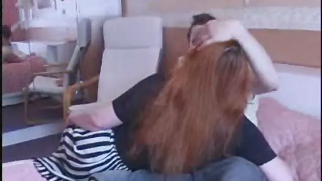 Zerschlagung sexfilme alt jung der Frau des Nachbarn Runde zwei