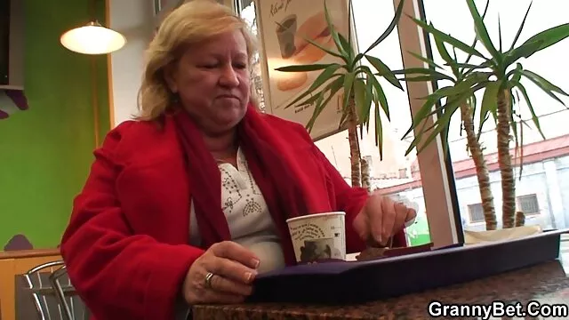 Hardcore couch reife deutsche frauen pornos ficken