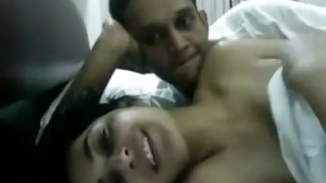 Kurvige Babe Mit Tattoos Und Brille Gebohrt Im Freien oldie porno kostenlos